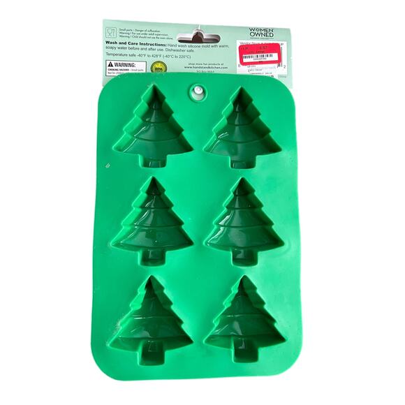HANDSTAND KITCHEN $14 Tree Cupcake Mold - Picture 1 of 3